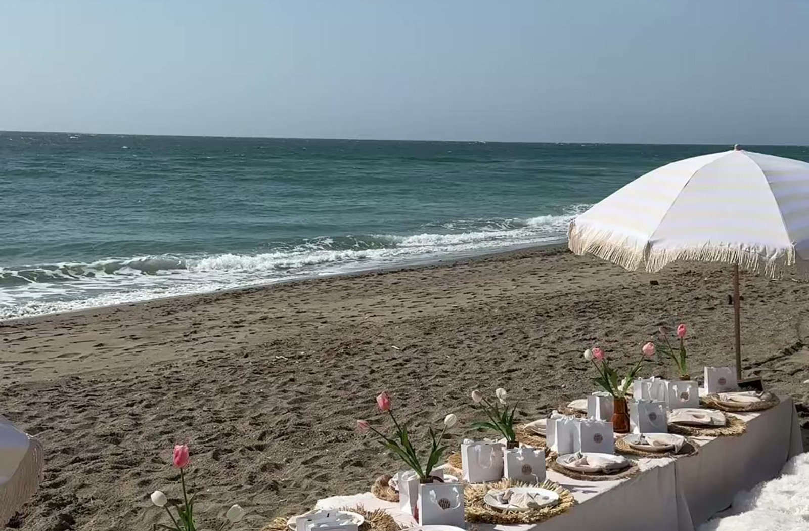 Boho Tables gathering styled by the Mediterranean sea